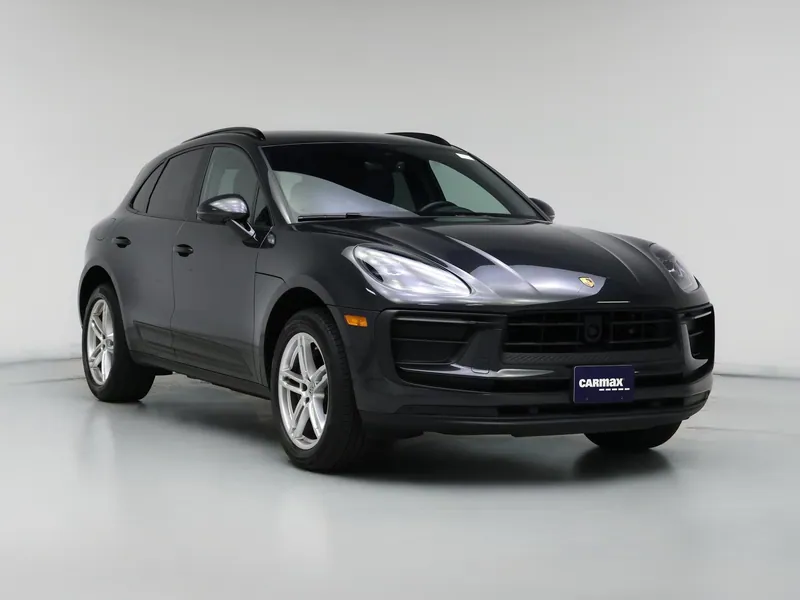 2023 Porsche Macan T in Gray