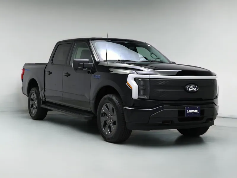 2024 Ford F-150 Lightning Flash in Black