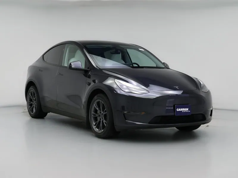 2025 Tesla Model Y Long Range in Gray